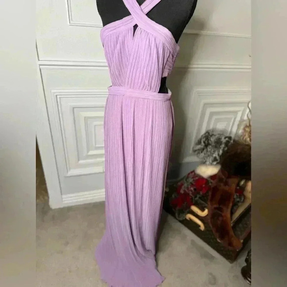 BNWT Crisscross Cut-Out pleated and lined long Gown - Picture 9 of 17